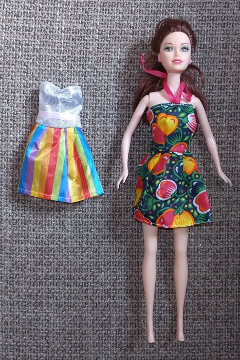 Boneca + vestido