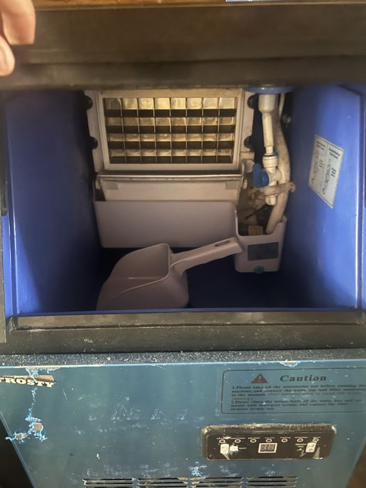 Холодильна вітрина