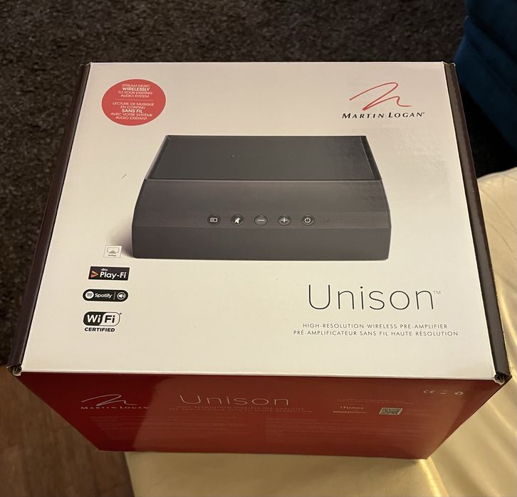 Streamer Martin Logan Unison