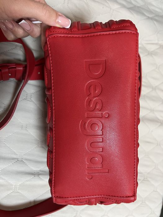 Desigual сумка червоного кольору