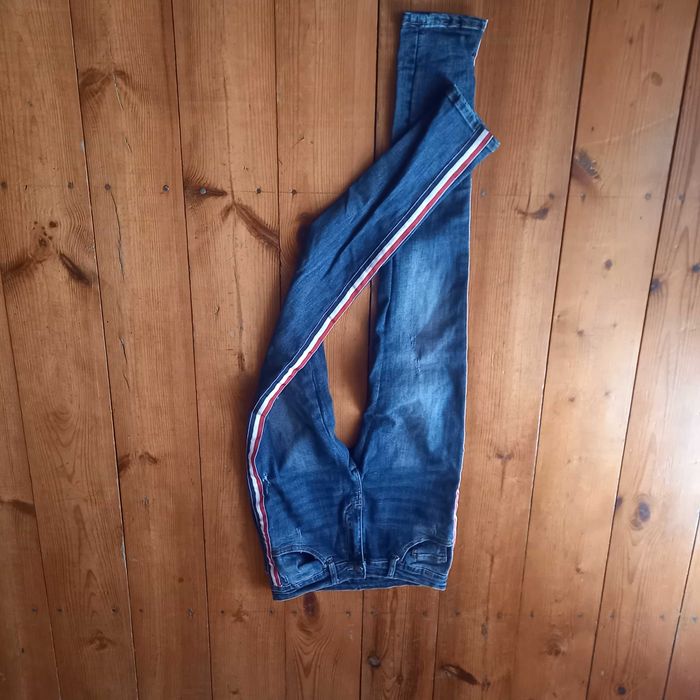 spodnie jeans z lampasami 38 M