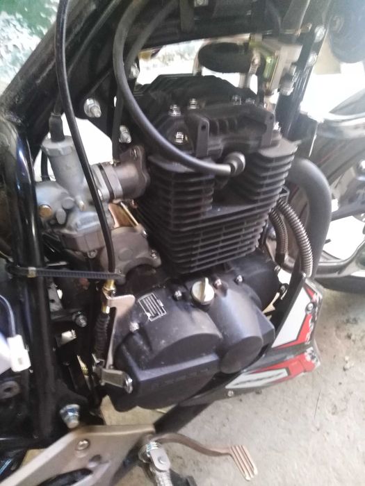 Двигун Geon cr 6 z, розборка є майже всі деталі