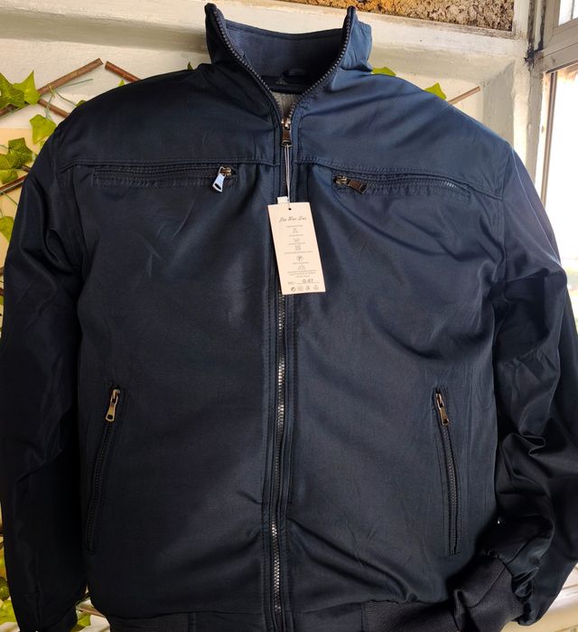 casaco forrado novo a estrear xxl n 52-58
Mas serve para quem usa 3xl