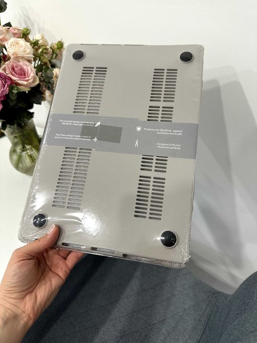 Новий Чохол на MacBook Pro 14 A2442 A2779