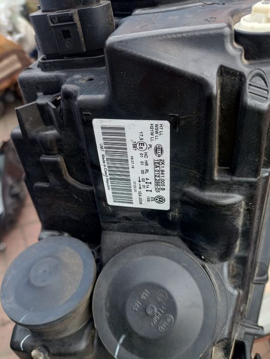 Lampy przednie kompletne VW Caddy 2K5