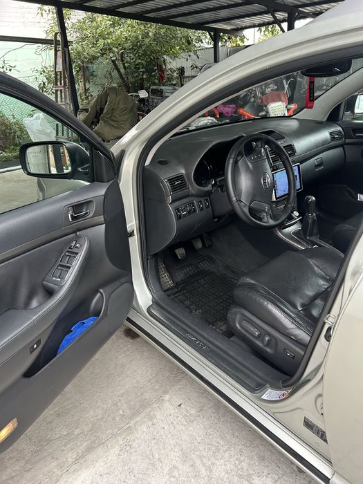Toyota Avensis t25 універсал