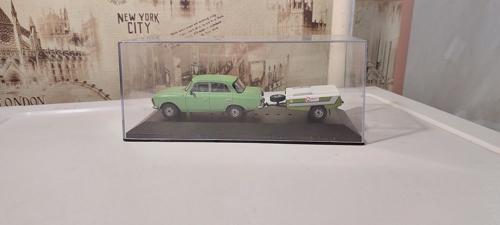 Модель ИЖ-412 1:43,с прицепом
