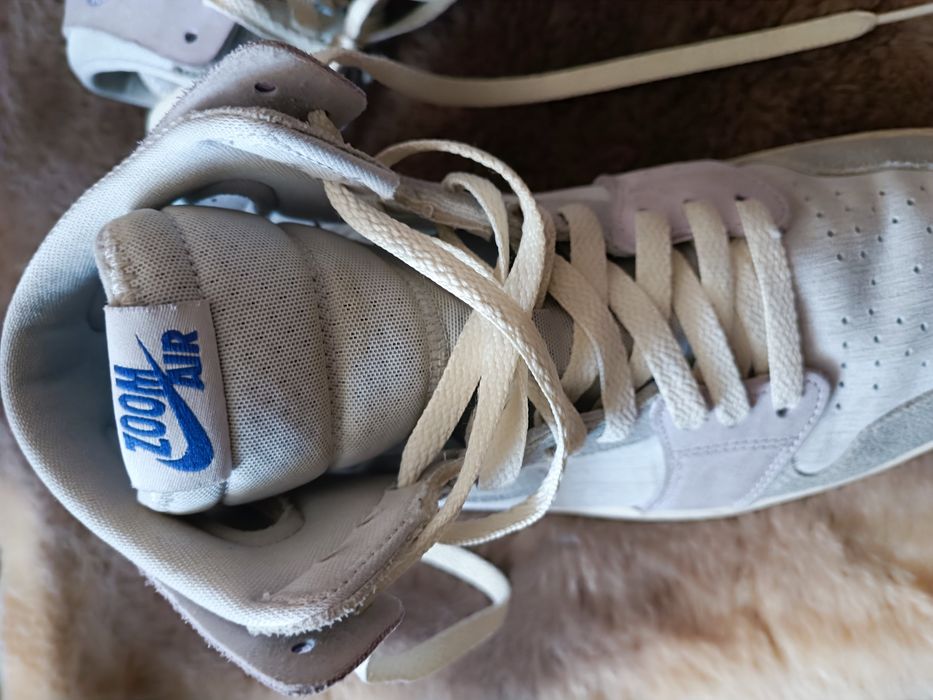 Air Jordan 1 Zoom CMFT 2 „Photon Dust/Barely Grape”