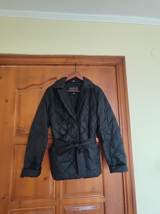 Куртка весняна жіноча.