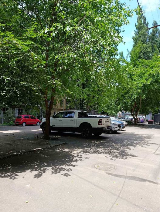 СДАМ  3-ком.  ул. Леонтовича/ М. Арнаутская  с газовым  котлом !