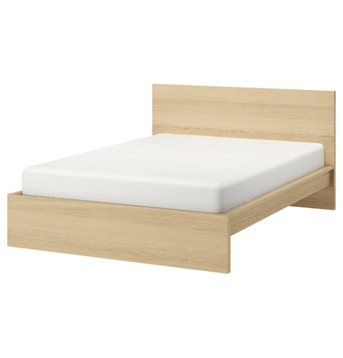 Cama e colchão ikea