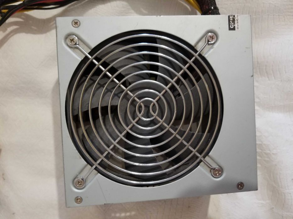 Продам б/п 450 Вт Chieftec 450w