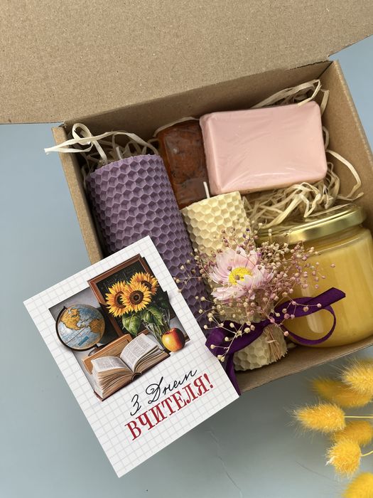 Подарунок на день Святого Валентина. Подарунковий бокс.