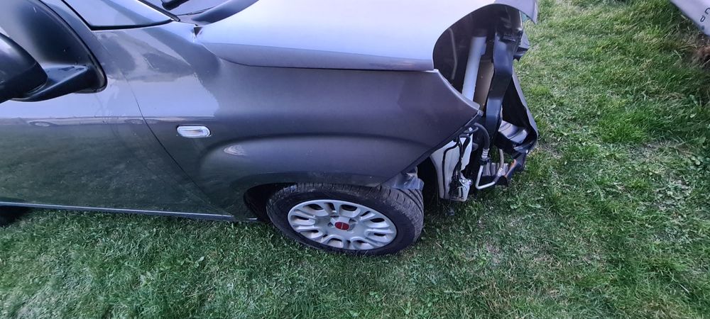 Błotnik prawy przód Fiat Panda III