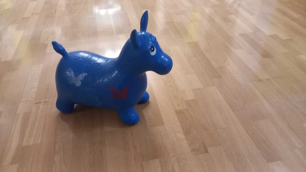 Koń, skoczek, dmuchany