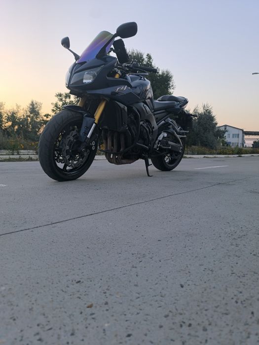 Продам Yamaha  Fazer fz1   литр