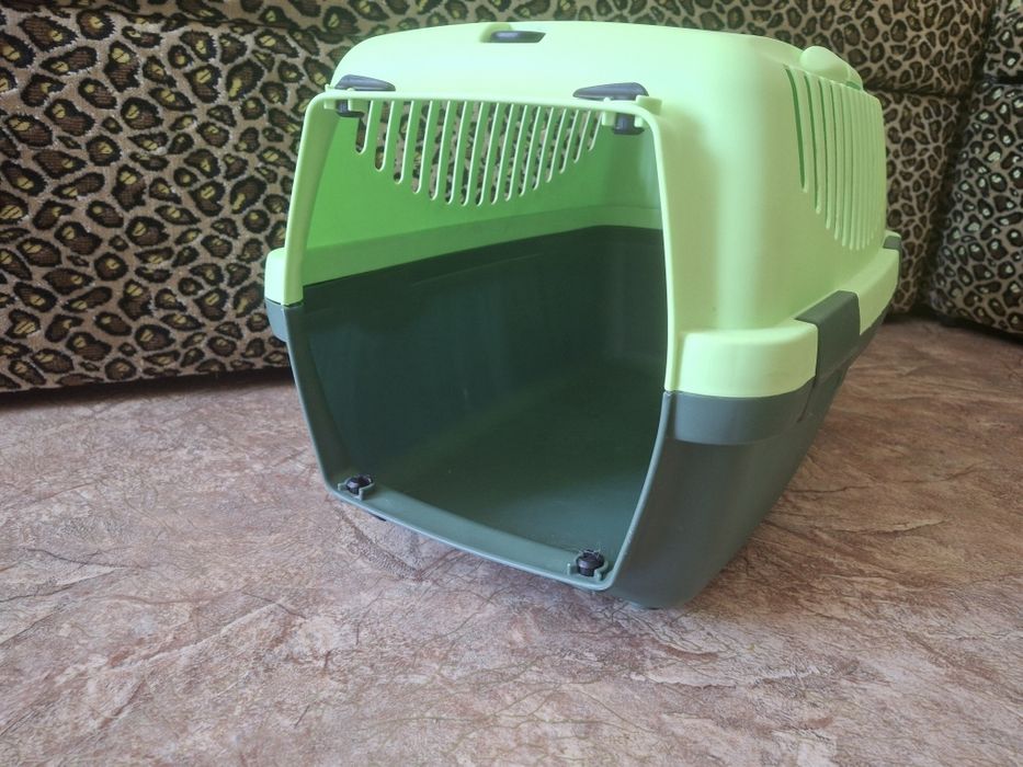 Перенесення для тварин/Переноска