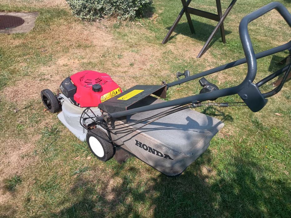 Kosiarka spalinowa HONDA HRB423 z napędem, oryginalny kosz.