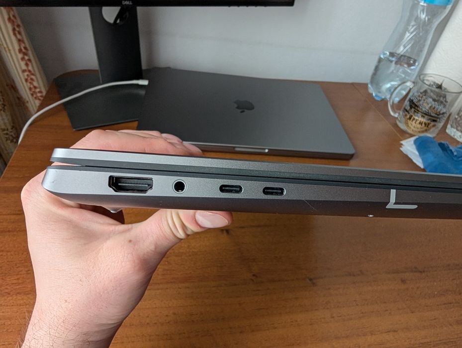 Dell Precision 5690 FHD+ Ultra 7 165H