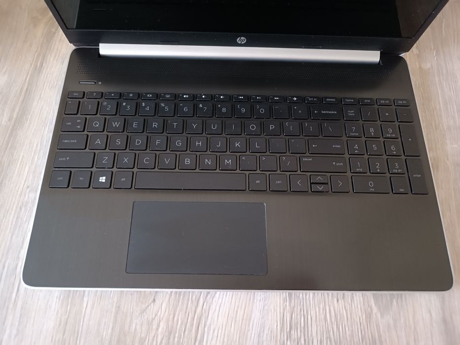 Ноутбук HP Intel i5 1035G1 8 по 3.6Ghz 16GB 256GB Подсветка клавиатуры