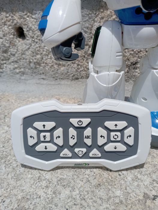 Robô Interativo c Comando