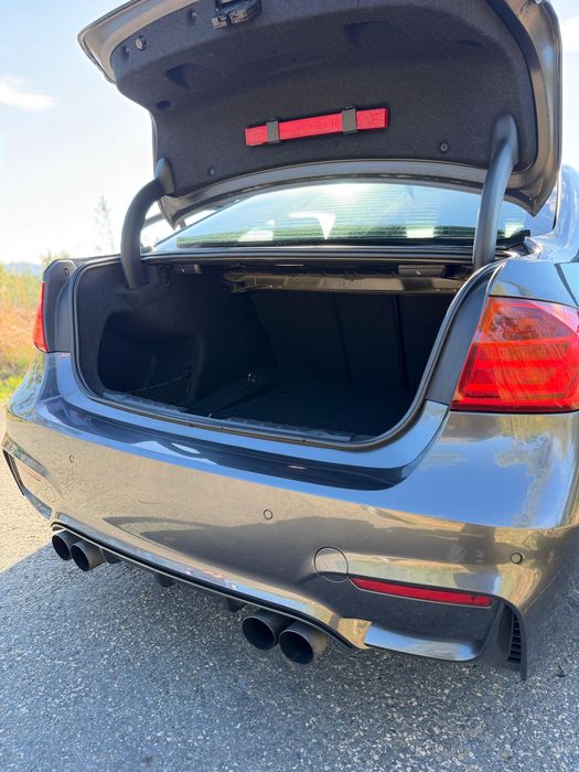 BMW 320d F30 163cv — 2012