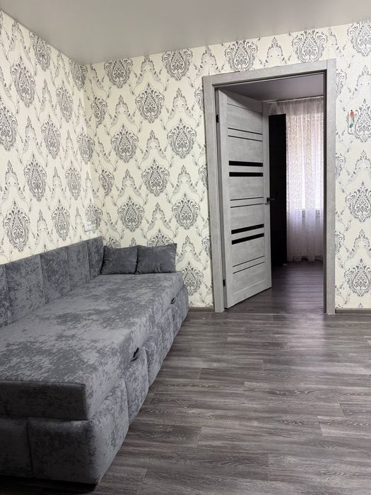 Сдаю в аренду по добово 2-кімнатну квартиру