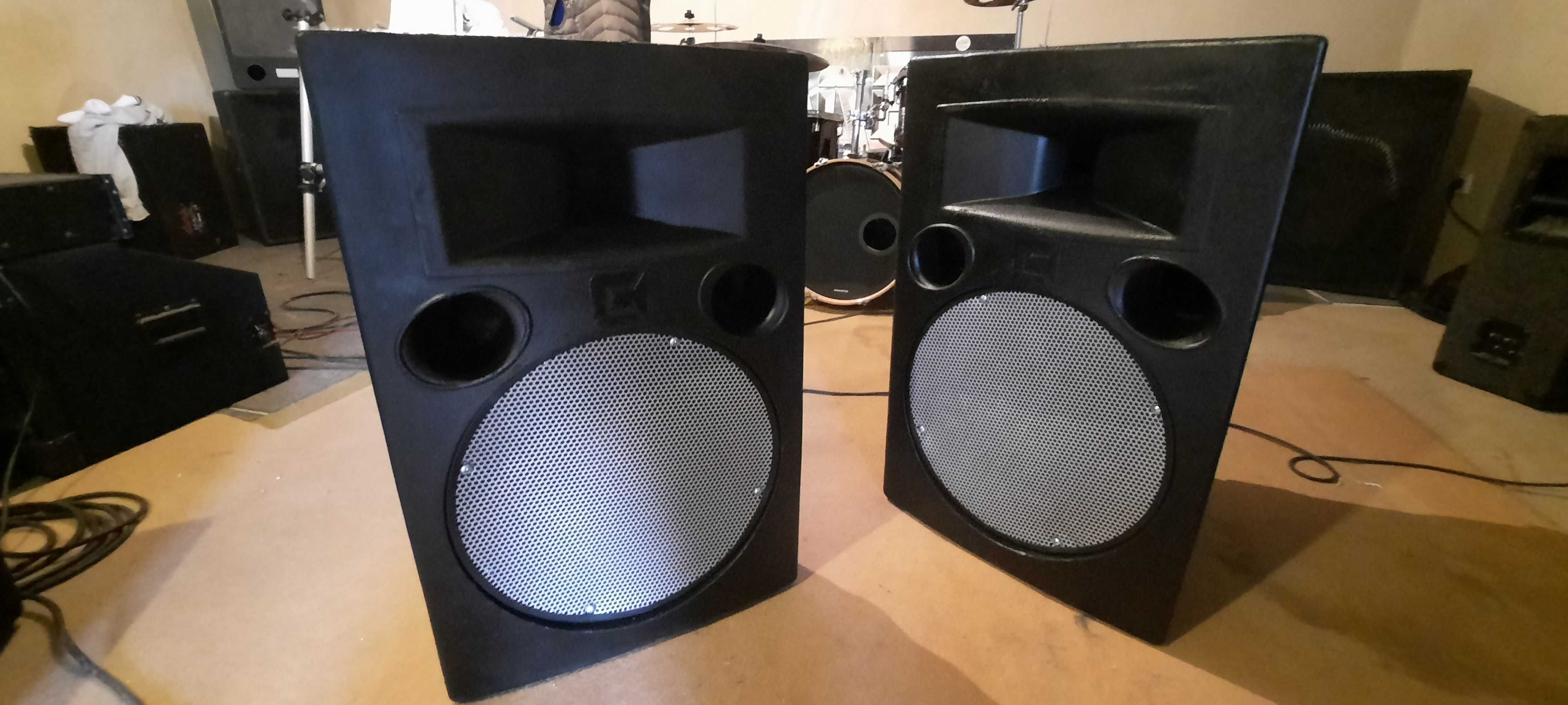 Celestion Road Series R1520 Colunas Som com Excelente Som e