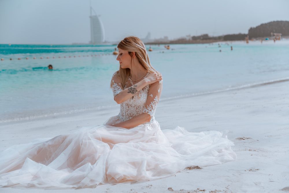 Весільна сукня.