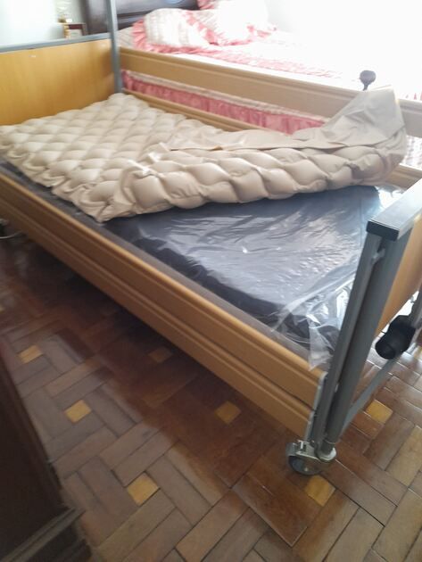 Cama Articulada com colchão anti-escaras
