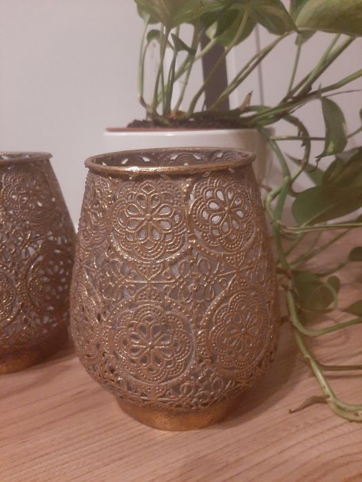 Świeczniki stare złoto, metalowe.