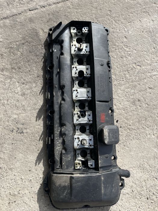 Pokrywa zaworow bmw e46 e39 e60 e61 e83 e53 m54 m52tu 2.2i 2.5i 3.0i