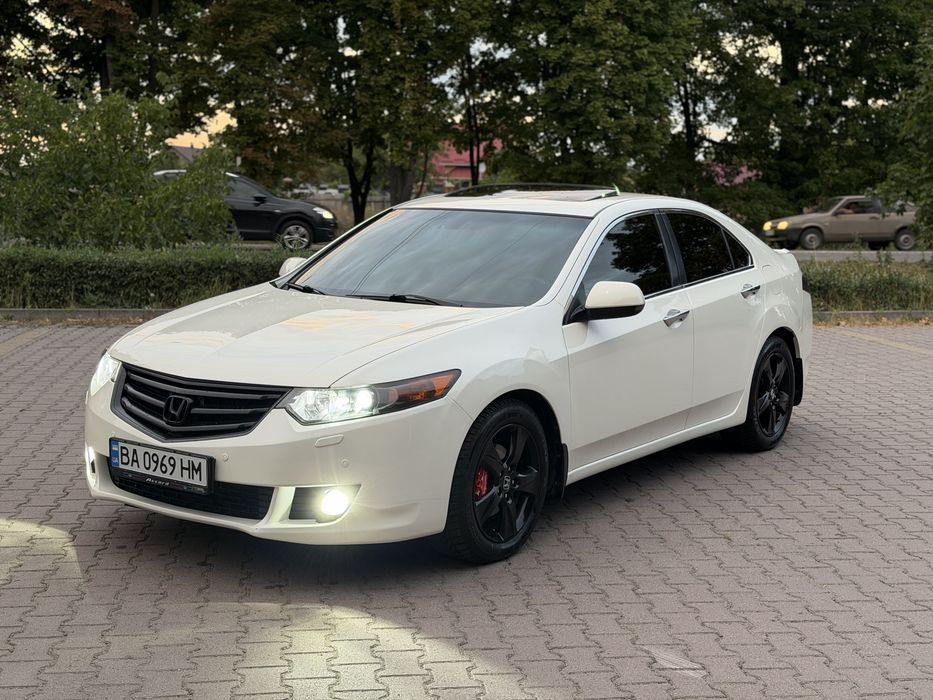 Автомобіль Honda Accord 8