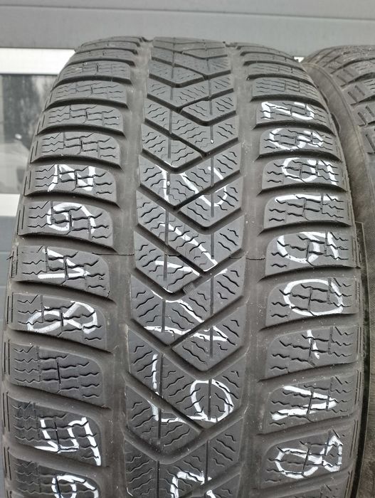 235/50 18 Pirelli Sottozero3 2119 Obrzycko Z618
