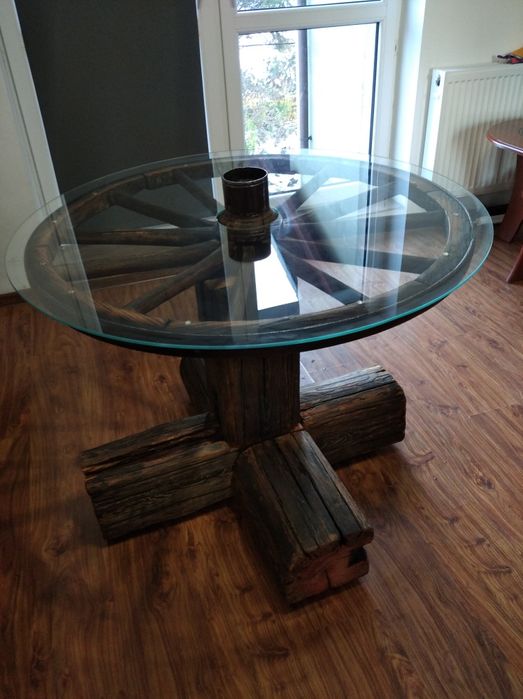 Sprzedam stół z starego koła