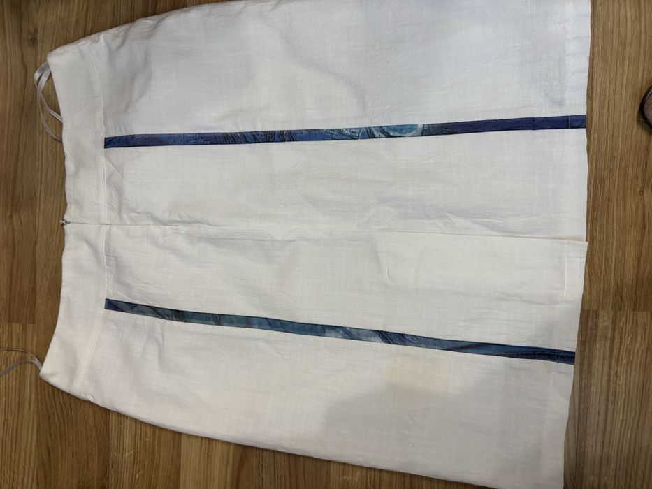 Жіночий костюм фабрики « Леся»