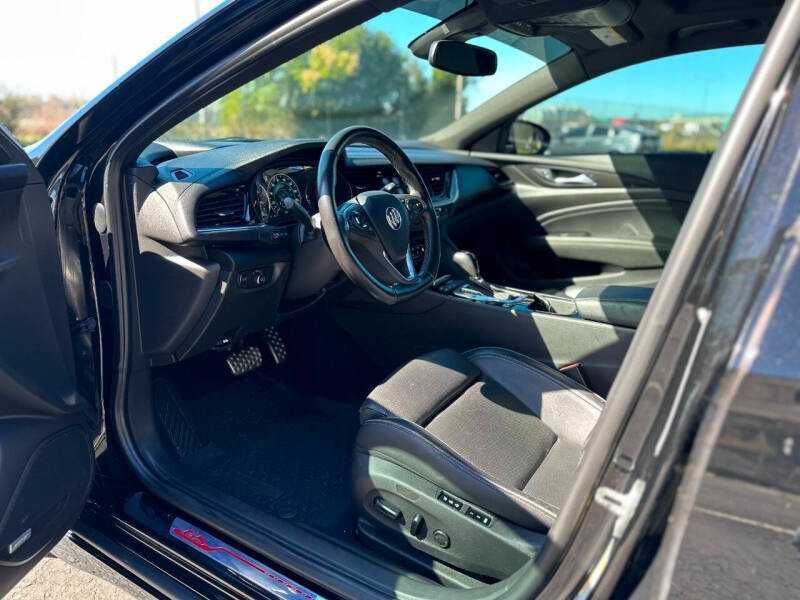 2018 Buick Regal Sportback