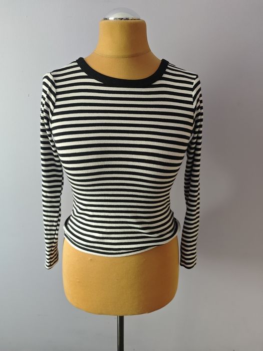 Dopasowany longsleeve w czarno-białe paski sinsay xs
