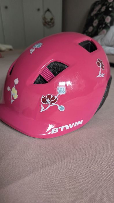 B-TWIN Kask dziecięcy różowy dla dziewczynki na rower hulajnoge rolki