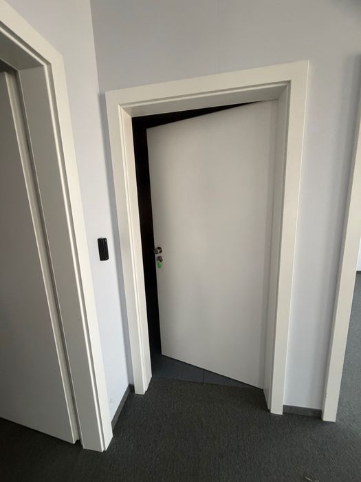 Używane drzwi i rolety