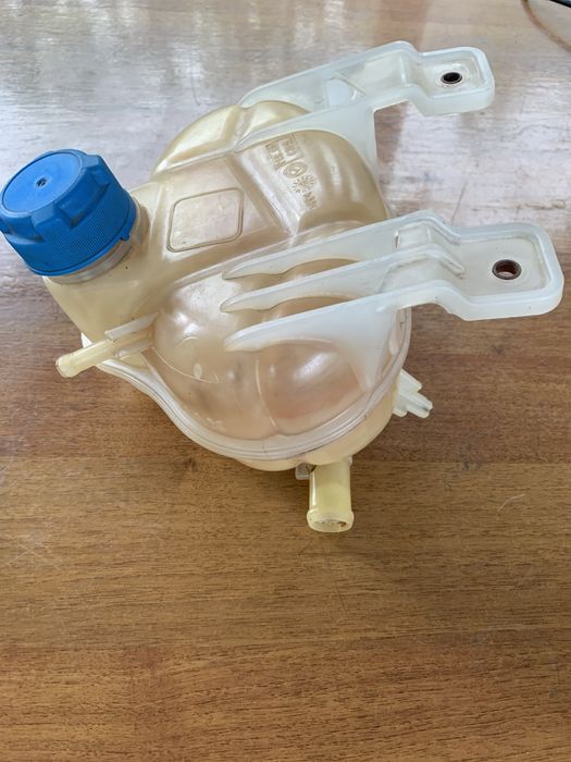 Расширительный бачек Рено Кенго 2, Фиат Добло 263