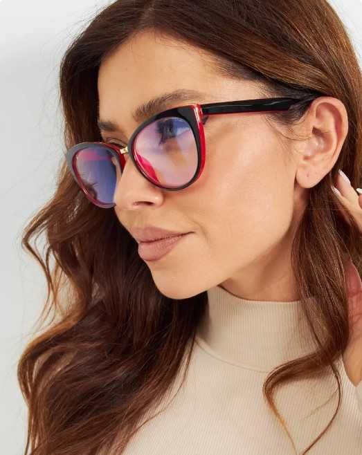 Жіночі окуляри з червоною оправою для зору ± читання код  – 725 С1