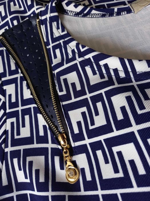 р. 52 Selta нарядное платье женское трикотажное прямого кроя