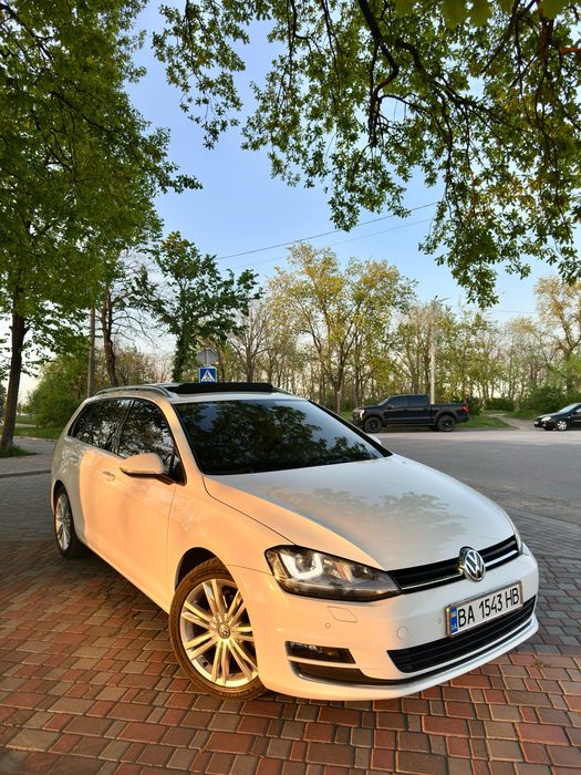 Продам Golf 7 2.0 TDI Highline Dynaudio