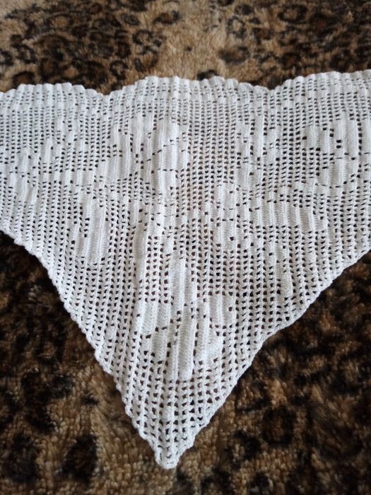 Entremeio  lençol, renda, feito artesanalmente