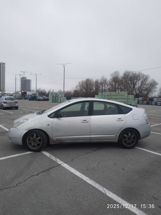 Тойота Приус Автомат