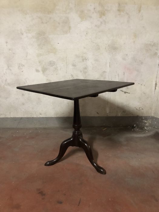 MESA QUADRADA PÉ DE GALO