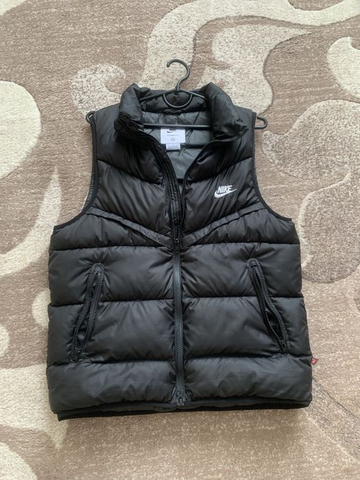 Жилетка NIKE розмір s