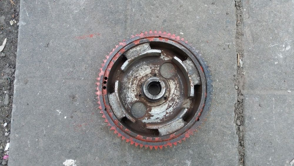 Маховик лодочного мотора ВИХРЬ.