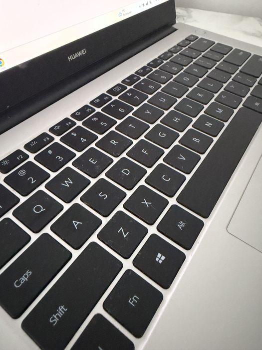 Laptop huawei matebook d14 256gb 8gb RAM
